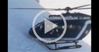 French Gendarmerie Helicopter in Chamonix Rescues 